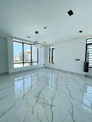 5bdrm Duplex in Admiralty, Lekki Phase 1 for sale