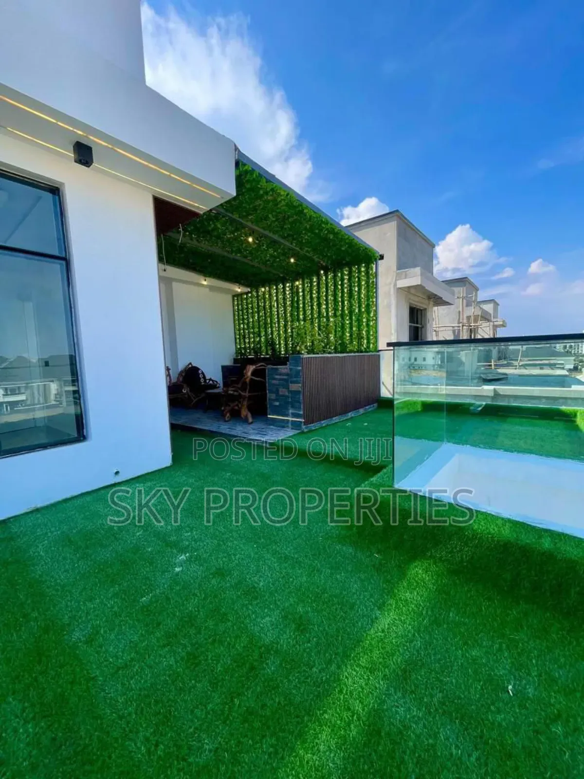 5bdrm Duplex in Admiralty, Lekki Phase 1 for sale