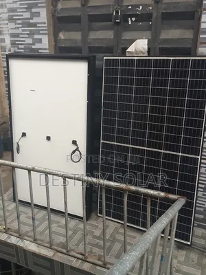 550watts Solar Penal Half Cute Is Available