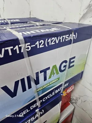 Vintage Dry Cell Battery 175ah 12V
