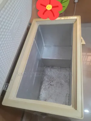 LG Chest Freezer 235litres