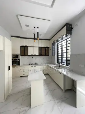 4bdrm Duplex in Lekki for sale