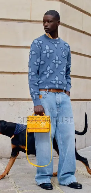 Original LOUIS VUITTON Sweatshirt Available for Store