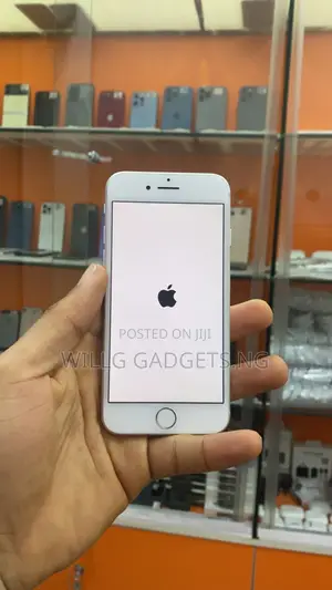 Apple iPhone 7 32 GB Silver
