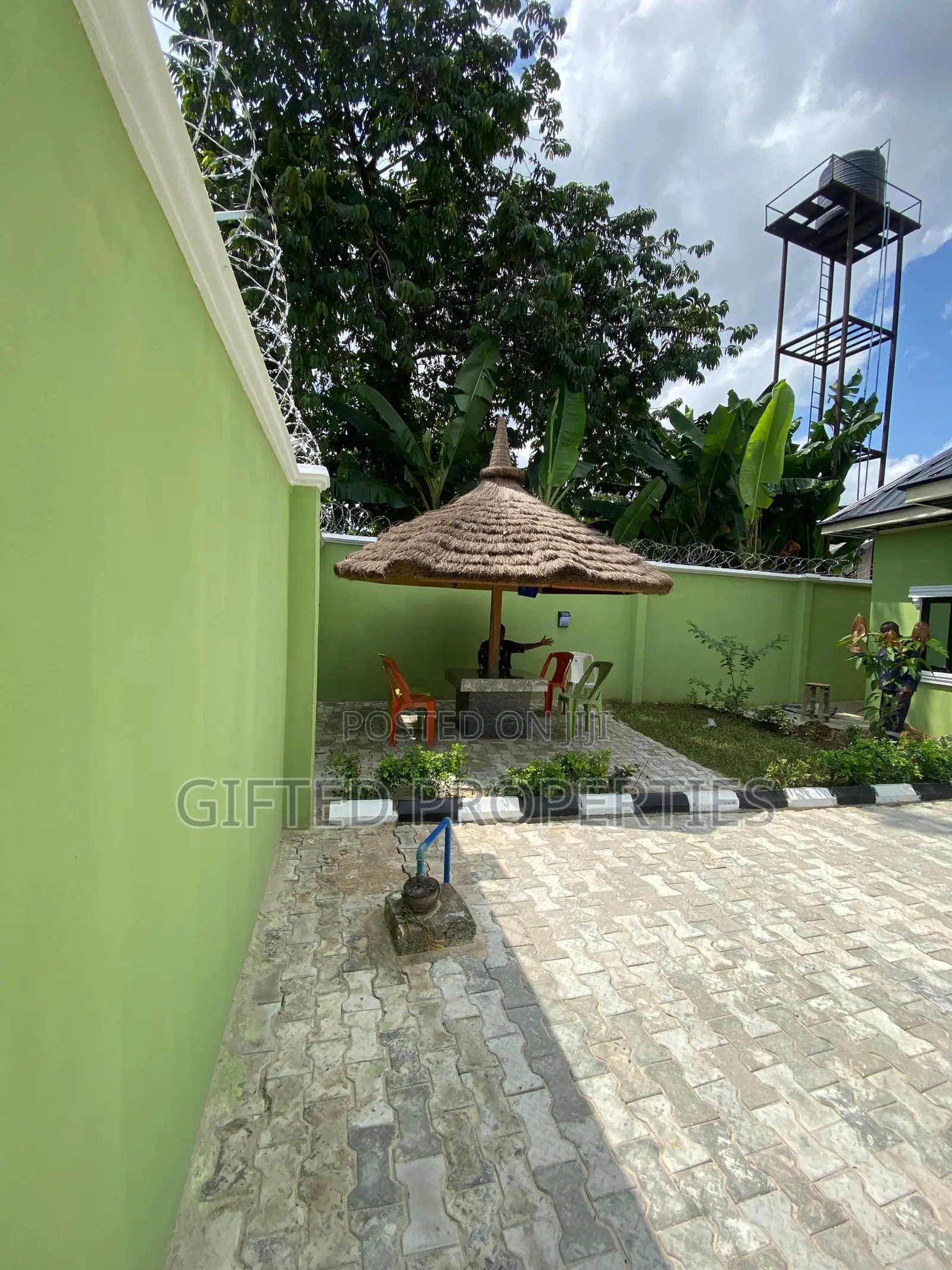 3bdrm Bungalow in Rumughaolu Port for sale
