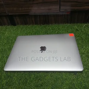Laptop Apple MacBook Pro 2020 16GB Intel Core i5 SSD 512GB