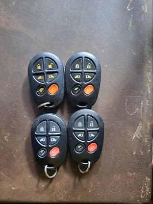 Toyota Seinna Remote Full Option 2006/2012