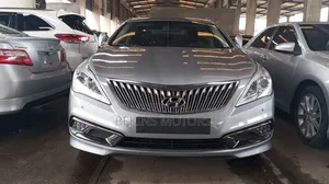 Photo - Hyundai Grandeur 2016 Gray