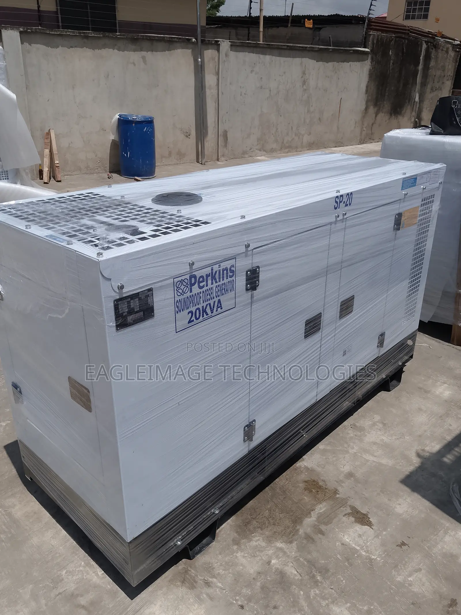 Heavyload Capacity Perkins 20kva Soundproof DIESEL Generator