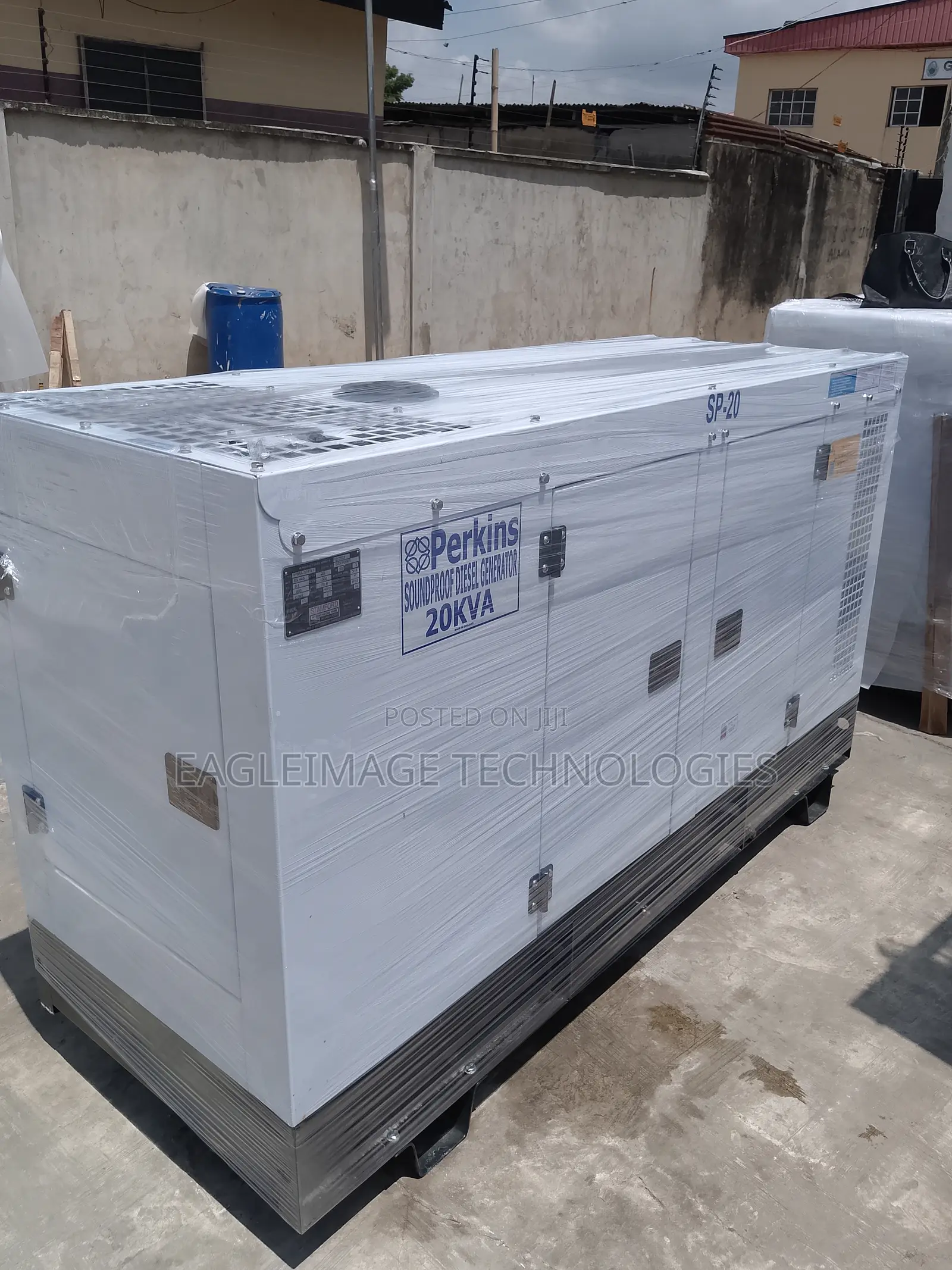 Robust Construction Perkins 20kva Soundproof Generator