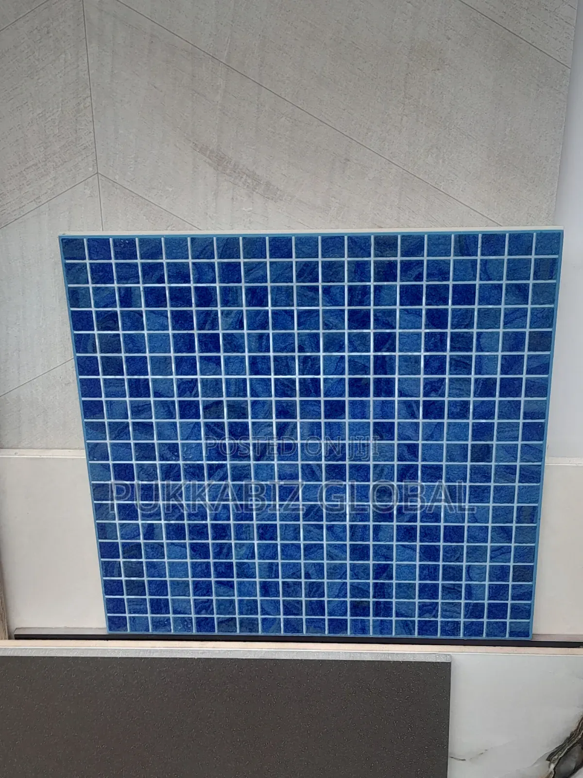 33 X 33 Poreclain Tile