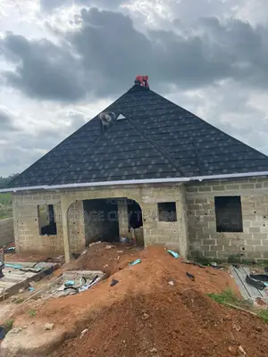 Very Neat Shingles Design Black and White Colour