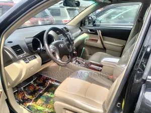 Toyota Highlander 2010 Black
