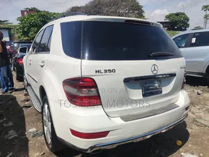 Photo - Mercedes-Benz M Class ML 350 4Matic 2010 White