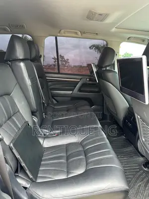 Toyota Land Cruiser 2021 Available for Hire