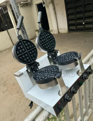 Rotating Double Waffle Maker
