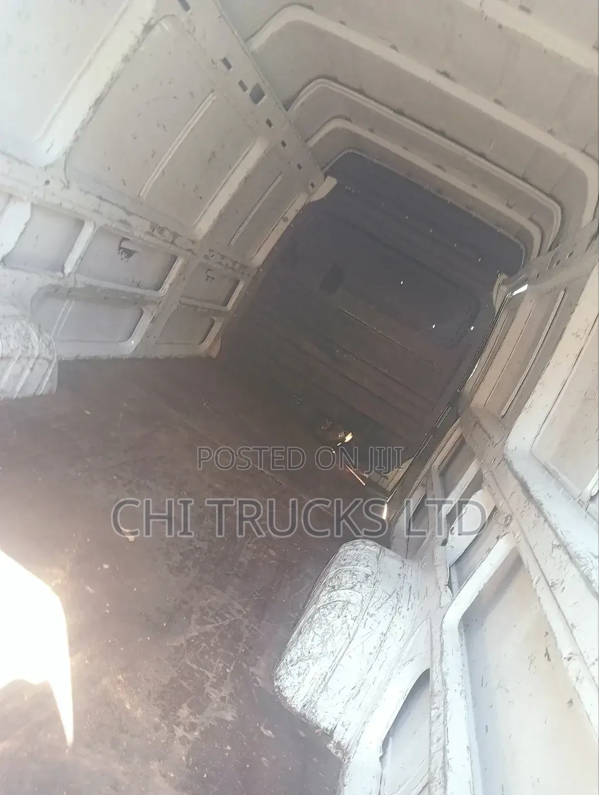 Mercedes-Benz Sprinter 2005 White