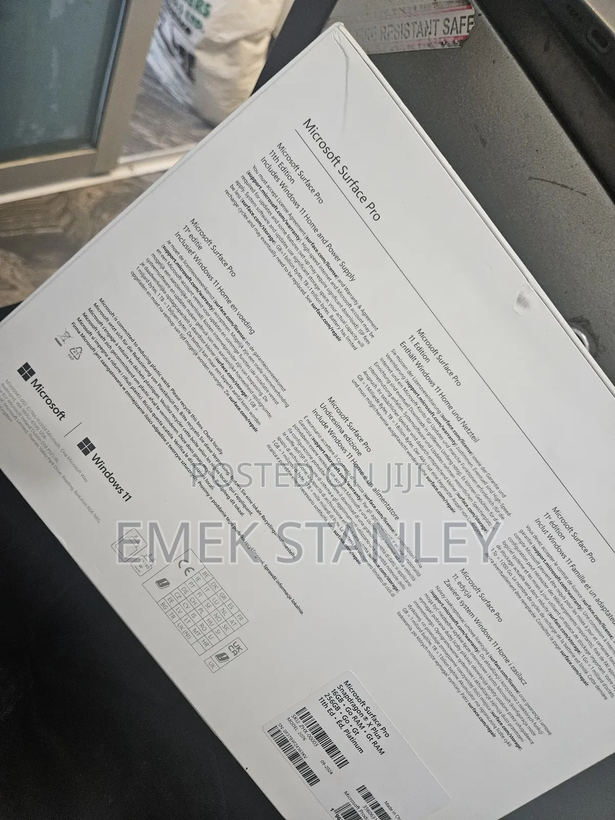New Laptop Microsoft Surface Pro X 16GB Intel SSD 256GB