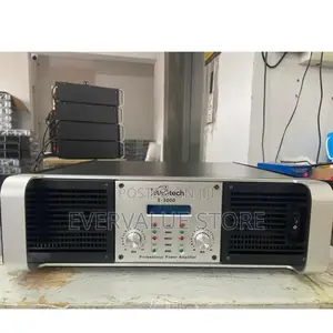Vans-Tech E-3000 Professional Power Amplifier.