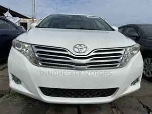 Toyota Venza AWD 2010 White