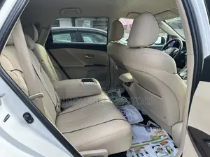 Toyota Venza AWD 2010 White