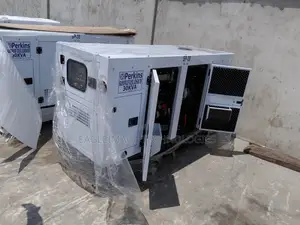 Topclass Soundproof Perkins 30kva DIESEL Generator