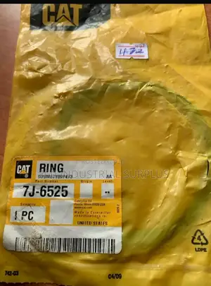 Caterpillar Ring 7j-6525