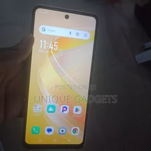Photo - Infinix Smart 8 64 GB