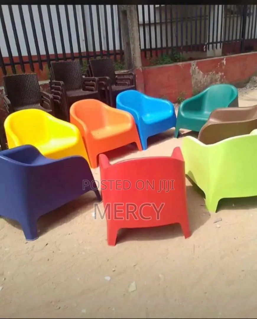 Quality Plastic Bar Chairs