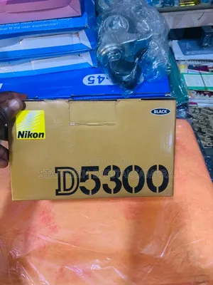 Nikon D5300 With 18-55mm Lens