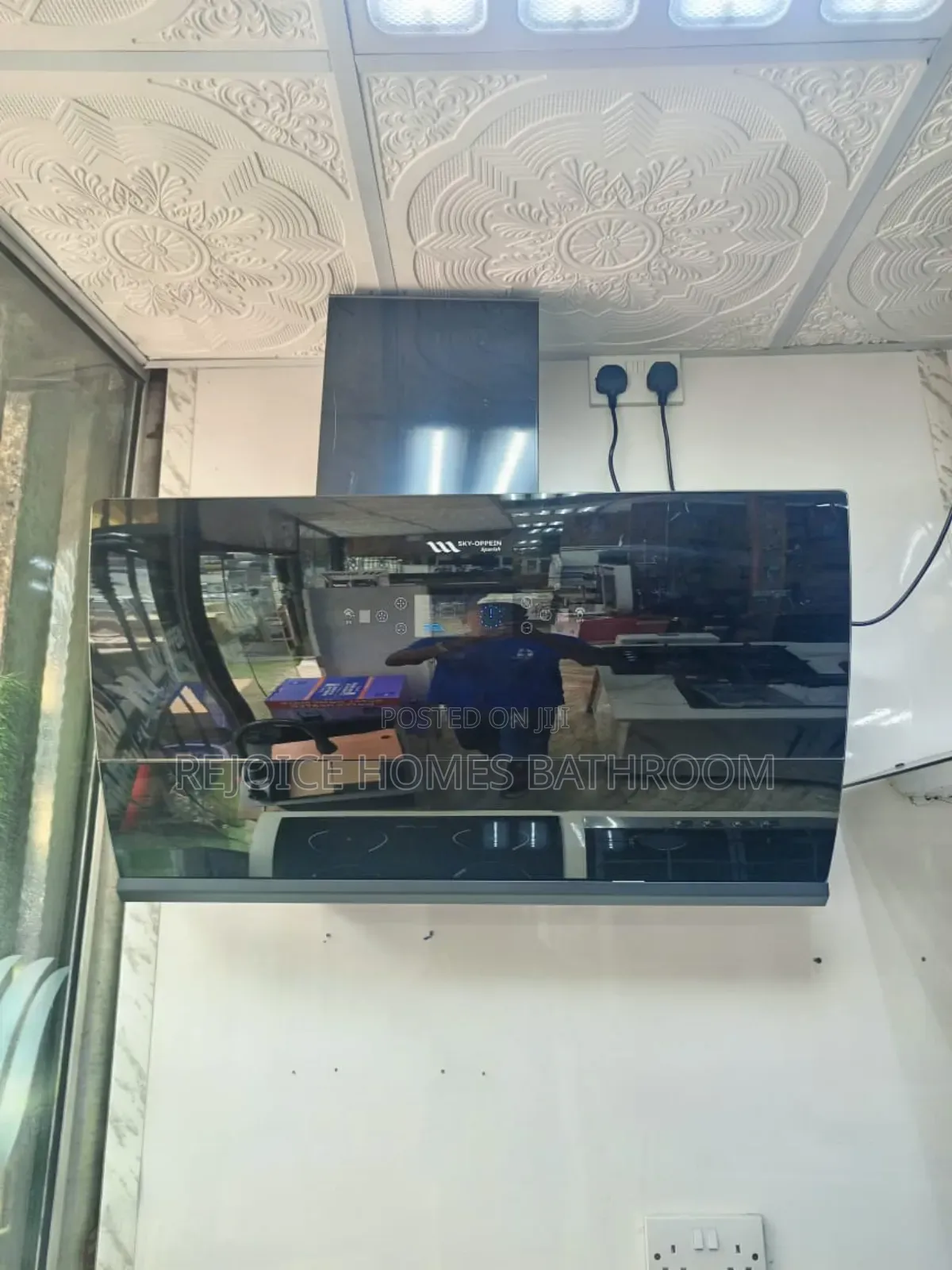 Quality Glass Front Kitchen Extractor