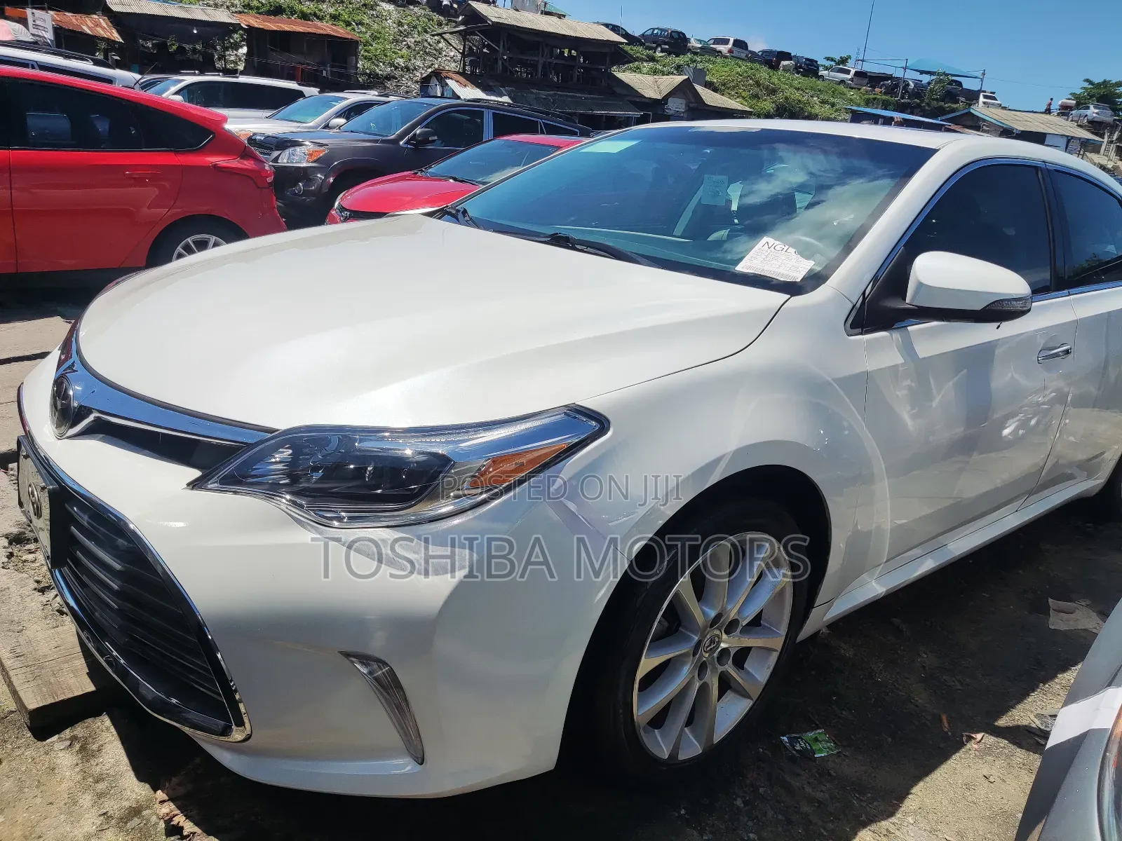 Toyota Avalon 2014 White