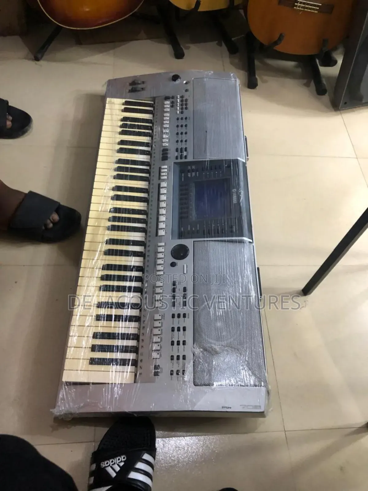 Direct Uk Used S900 Yamaha Keyboard