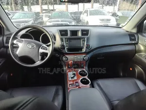 Toyota Highlander 2013 Black