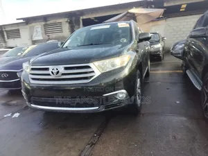 Toyota Highlander 2013 Black