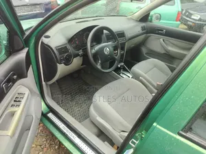 Volkswagen Golf 2.0 GL 5-Door Automatic 2003 Green