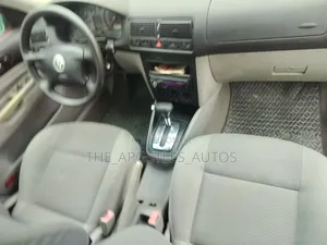 Volkswagen Golf 2.0 GL 5-Door Automatic 2003 Green