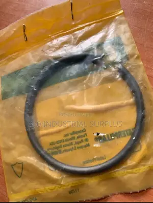 Caterpillar Ring 6y-1890