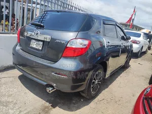 Toyota Matrix 2010 Gray