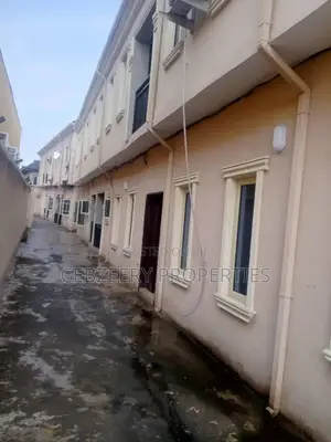 Mini Flat in Ogba for rent