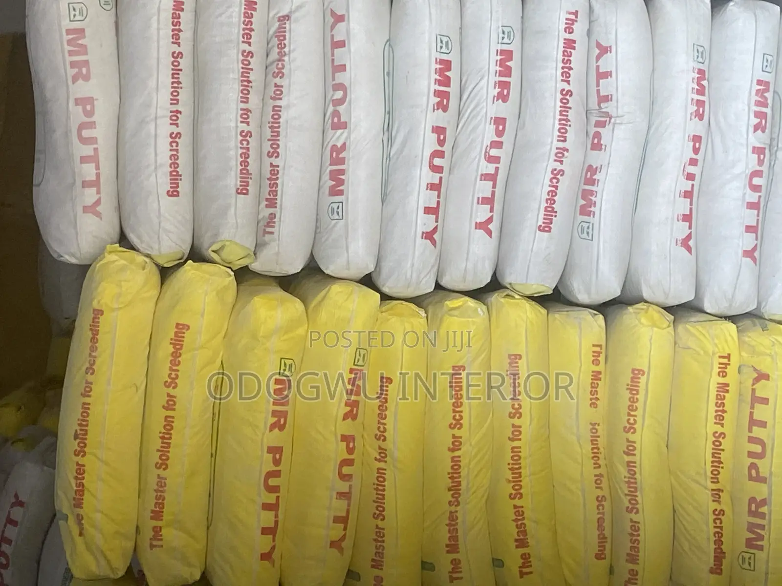 Mr Putty Screeding Cement Taste and See