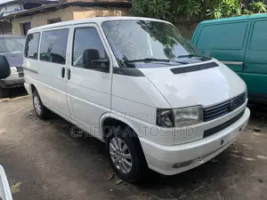 Volkswagen Transporter 2002 White