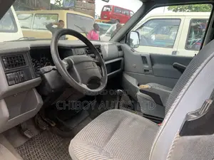 Volkswagen Transporter 2002 White