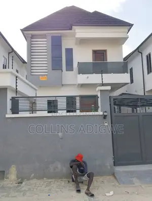 4bdrm Duplex in Vgc Extension for sale