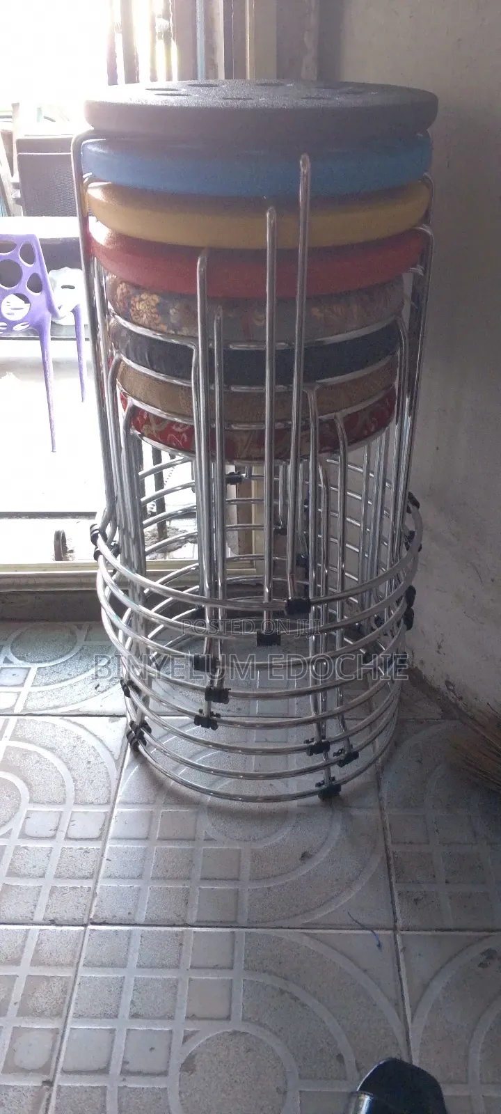 Stools With Metal Leg