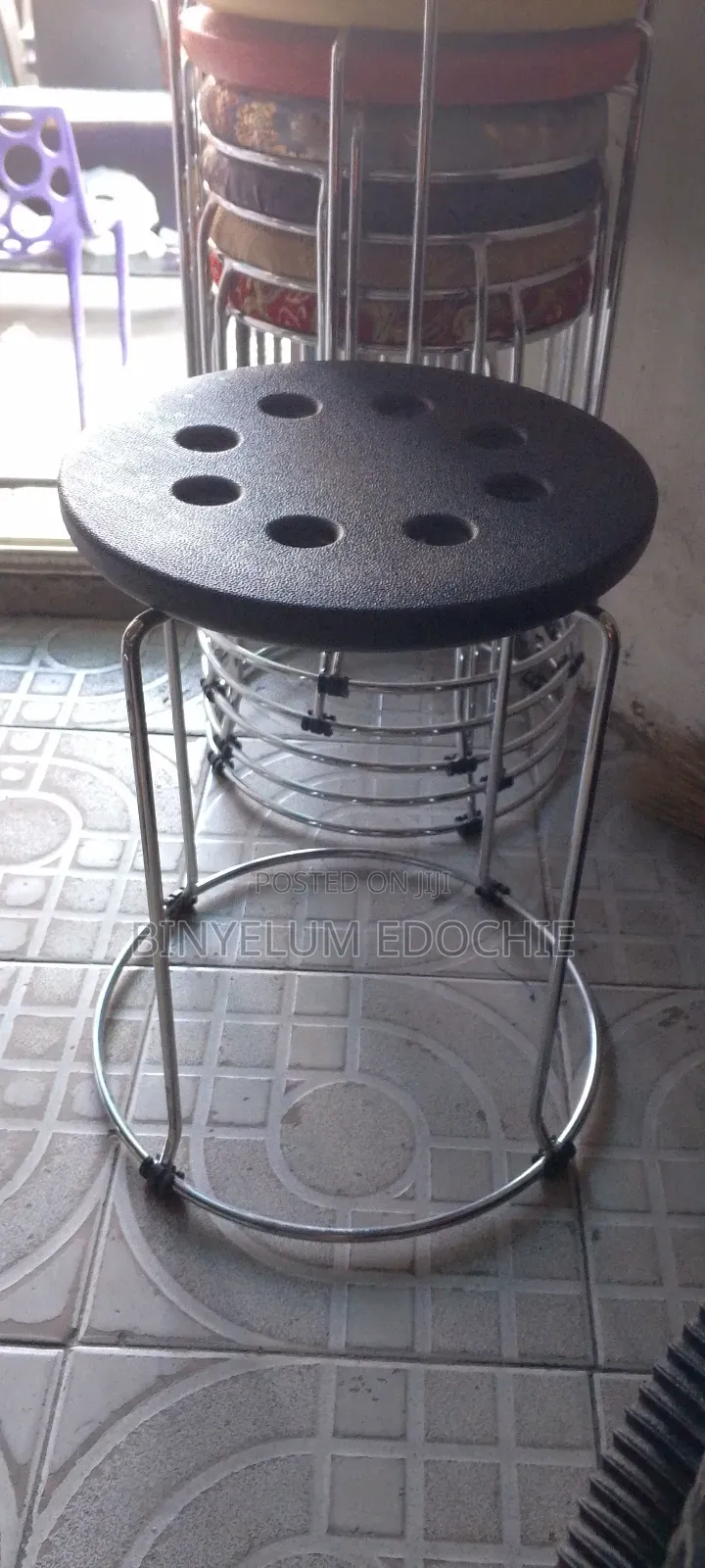 Stools With Metal Leg