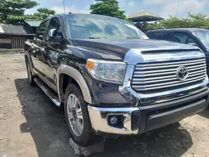 Toyota Tundra 2015 Black