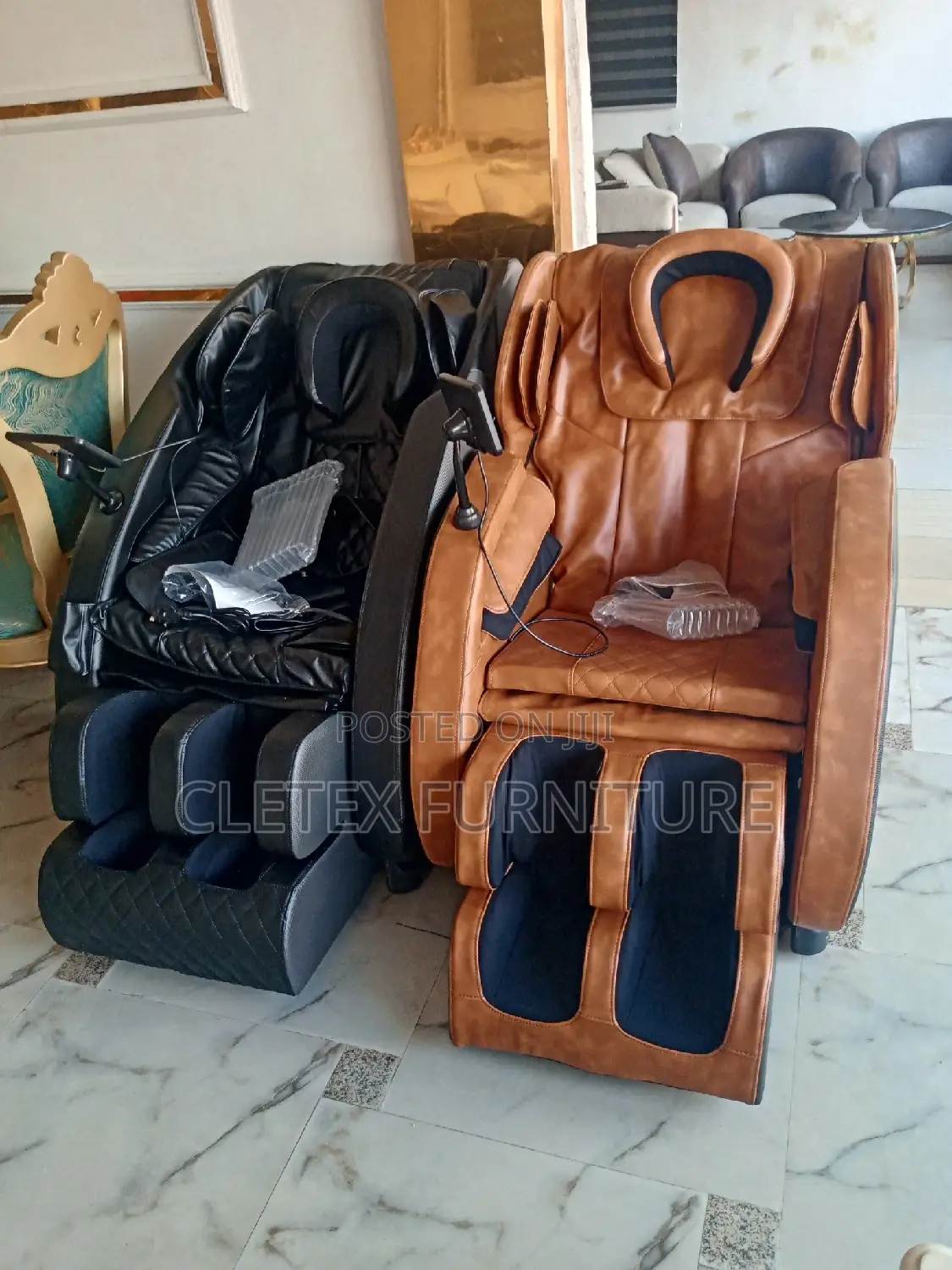 Full Massaging Chair