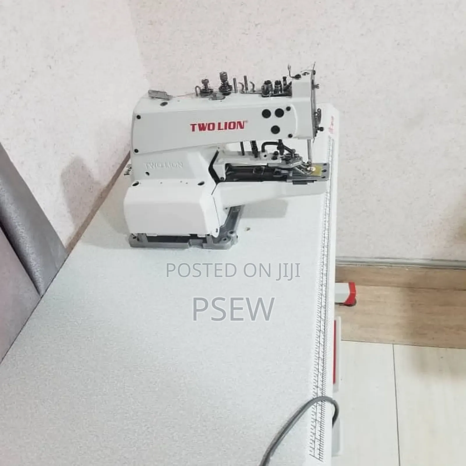 Two Lion Button Attaching Machine Model Tl373