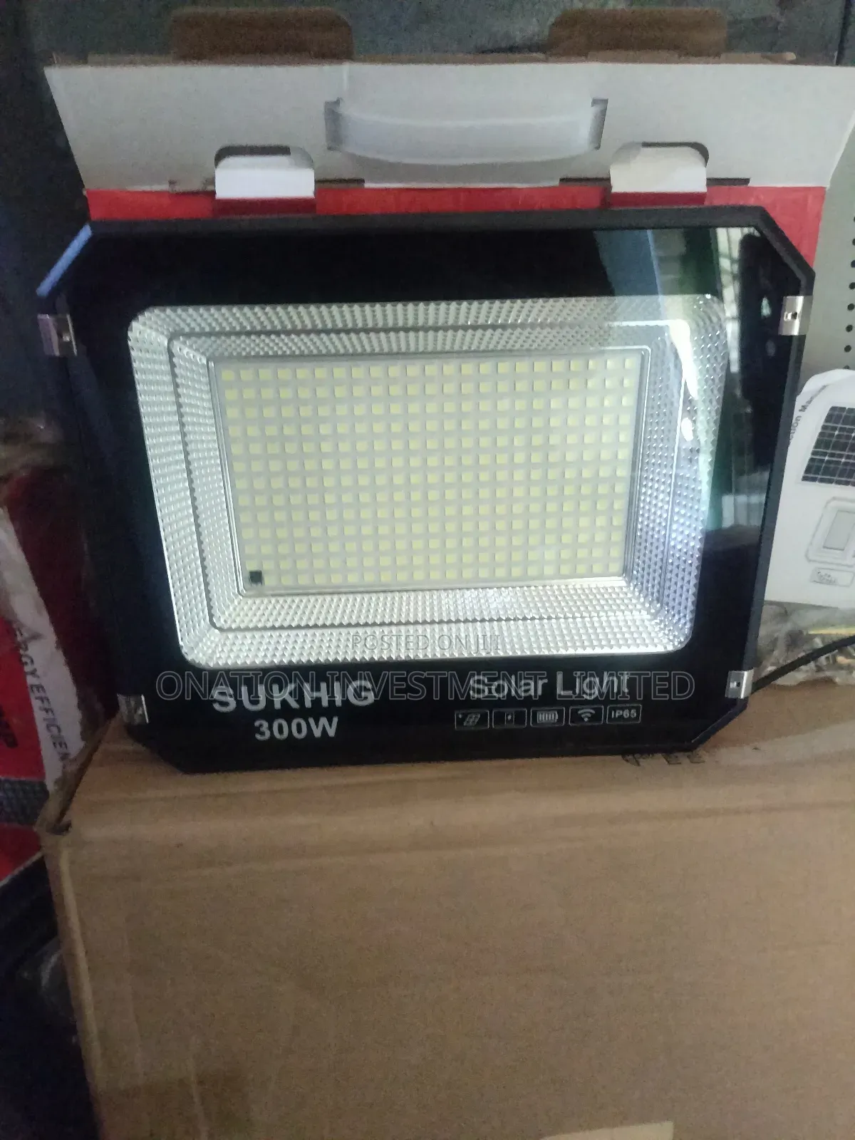 300w Sukhig Solar Floodlight With Remote Control